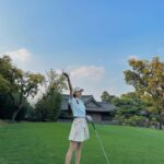 Go Won-hee Instagram - 골프와의 원만한 합의는 실패했지만 예쁜 옷 입고 인생샷은 많이 날렸어요 예쁜 분들과 함께해서 더욱 즐거웠던 라운딩 …🤍 난 성덕이야 🫣