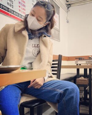 Gong Hyo-jin Instagram - 🥶