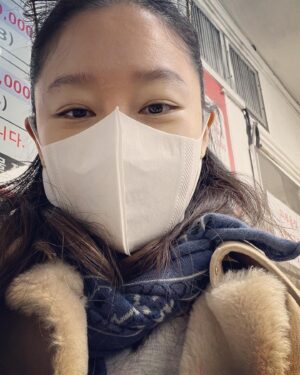 Gong Hyo-jin Instagram - 🥶