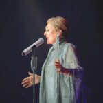 Googoosh Instagram - Unforgettable moments captured from the amazing event in Frankfurt 🇩🇪 #SoldOut #FinalChapter لحظات فراموش نشدنی ثبت شده از رویداد شگفت انگیز فرانکفورت #کنسرت_گوگوش 🔥 Photographer: @rezateimoury