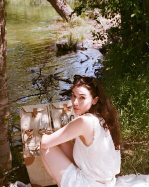 Grace Caroline Currey Instagram - happy places: feeding ducks, quiet days with pals, dance with mama, love notes in coffee grounds