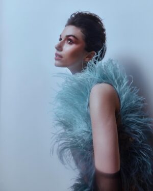 Grace Caroline Currey Instagram - @mood__magazine 
Photography @anthony__giovanni
Fashion @edwin.j.ortega
Makeup @moidariandarling
Hair @virginie.pineda
Words @jakewright2