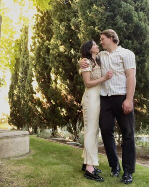 Grace Caroline Currey Instagram - oh I love you, I love you
happy anniversary, my darling