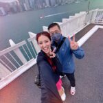 Grace Chan Instagram - 爸爸淋住雨都一齊陪我去支持朋友🥹❤️☔️ 終於到我出相啦！ 大家最近應該都有留意 靚靚嘅 Coffee 小姐運動品牌 @coffeesweat_ 出咗最新系列😍 其實大家都知我最近愛上咗運動 （攀石，行山等等） 而佢嘅衫唔單止好睇，仲要超級舒服！ 今次我揀咗紅色呢一套 着上身，簡直覺得自己變返22歲少女😂 我爹哋都話好青春好有活力！ 我老公仲問我係唔係買嚟同佢打網球 🎾🤣 最開心就係見到好多人就算落雨 都一齊嚟做運動 🧘‍♀️ Coffee 你嘅粉絲真係唔話得！！ 重點要多謝埋爸爸 🥹 嗰朝見到落大雨，就話要車我去function 仲要等足全程🙈 This is why I am the ultimate DADDYS GIRL! 😘 📸 @alanwong447