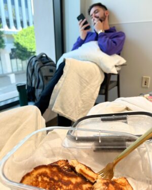 Grace Helbig Instagram - Scenes from chemo round 5! We’re officially 5/6th of the way through chemo!!! I can’t even process that right now, it’s all been so surreal. I brought this hat gifted to me by a friend of @mametown’s for a lil photo shoot. (If you listen to TMGW you know!) @elliottmorgan thought it was maybe “too dark” of a joke. Maybe he’s right, but I’ve lost my baseline for what’s normal or appropriate or “real life” at the moment so we’re just having fun! 5 infusions down! The adorable horrors of recovery await but we’re fucking doing it! 💪🏻🙃 #aintdeadyet