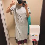 Grace Helbig Instagram - OooO0oo0oOoo this ten photo thing lets me show you that I’m 10 sessions aka HALFWAY through radiation! Hell yeah. Clearly, the fatigue hasn’t shown up yet. It’s on the way but in the meantime we’re having fun. Turns out most things are easier than chemo. What a treat! 🙃