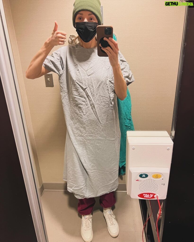 Grace Helbig Instagram - OooO0oo0oOoo this ten photo thing lets me show you that I’m 10 sessions aka HALFWAY through radiation! Hell yeah. Clearly, the fatigue hasn’t shown up yet. It’s on the way but in the meantime we’re having fun. Turns out most things are easier than chemo. What a treat! 🙃