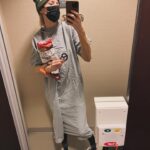 Grace Helbig Instagram - OooO0oo0oOoo this ten photo thing lets me show you that I’m 10 sessions aka HALFWAY through radiation! Hell yeah. Clearly, the fatigue hasn’t shown up yet. It’s on the way but in the meantime we’re having fun. Turns out most things are easier than chemo. What a treat! 🙃