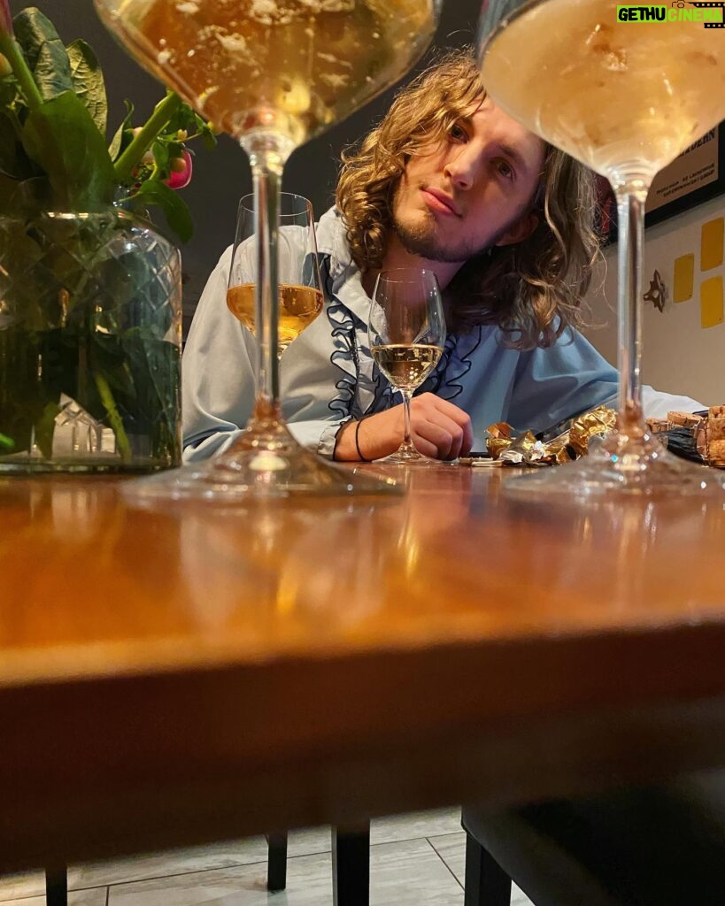 Gracie Gillam Instagram - Cremant tasting, mushroom escargot (a.k.a. “Yes-cargot!” - Sarah), and artichokes rockefeller, because my goals for 2021 involve inventing more fun things to do with vegetables. Also making out with my boyfriend more (even if @hildyelizabeth hates it). I threw in a pic of mushroom Wellington from Christmas because: vegetables.