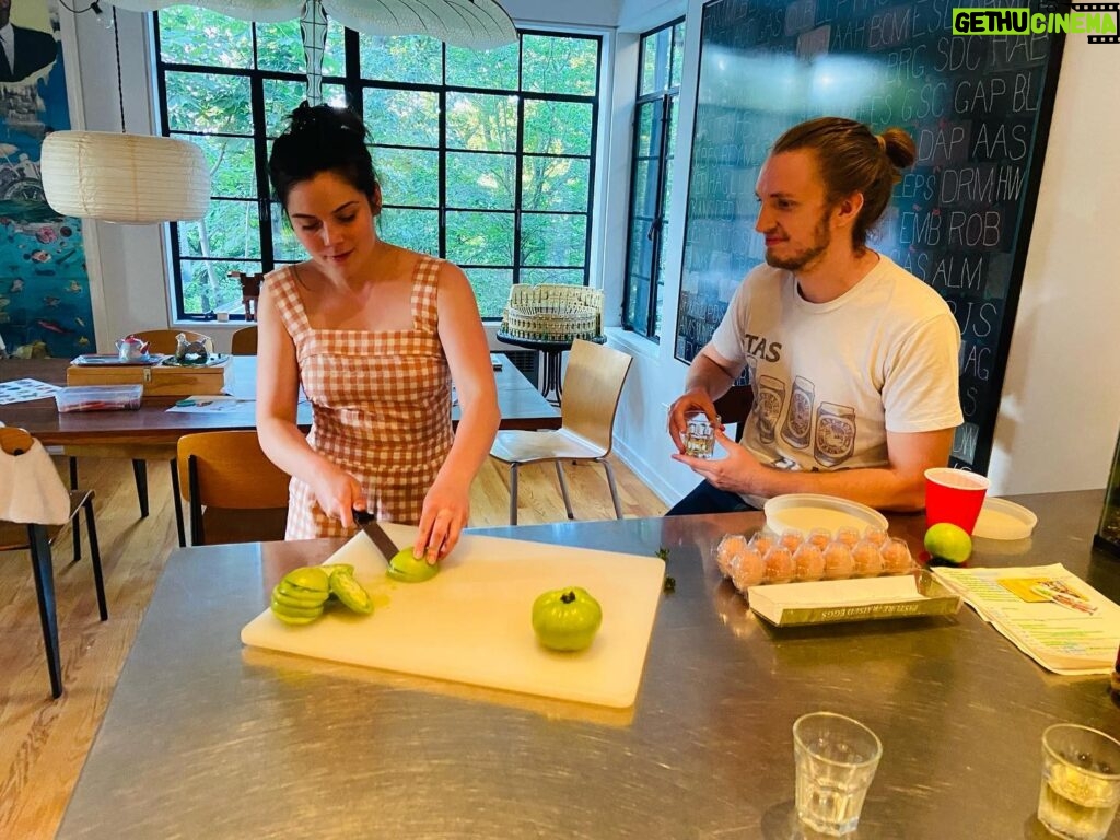 Gracie Gillam Instagram - A gathering of 2021 highlights! 1 - Nat surprising me with a fuck ton of flowers on my birthday as Talia gave me a tarot reading 2 - Making fried green tomatoes (grown in my garden) in Port Washington with Melissa, Tim, Milo, Ruby, Tom and Colette 3 - Ruby casts a sparkler spell on the 4th of July 4 - NYC for Talia’s birthday where they asked the driver to play his favorite music and we all sang Journey together 🎶 5 - A Virginia beach with my little cousins 6 - Giving my Mimi a facial while wearing her old outfit 7 - Evan and Asher play music during Evan’s birthday party 8 - Desert romp with my family as the dogs frolicked among the saguaro cactuses 9 - Popping a demi bottle of Champagne after Nat popped the question (with a gorgeous Fox and Stone raw emerald ring) 10 - Screenshot from the video Nat got of the proposal (which I won’t post here bc I didn’t know I was being filmed and it’s not PG throughout)