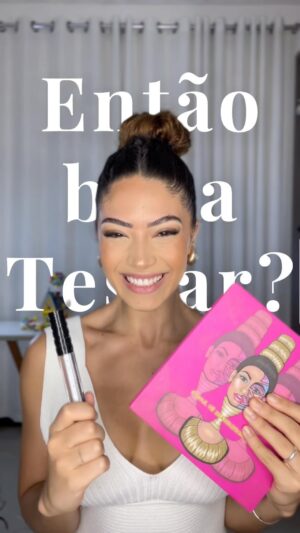 Graciely Junqueira Instagram - Você ja conhecia esse truque ??? Eu to obcecada pelo meu novo gloss 🤎

#makeup #truquedemaquiagem #gloss