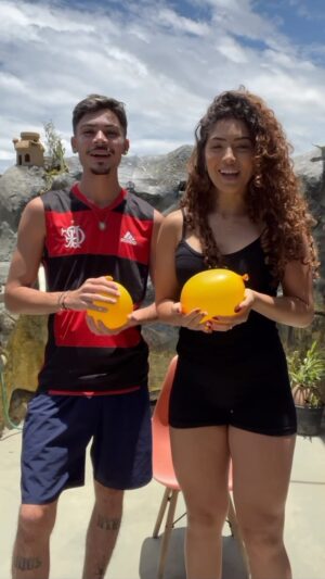 Graciely Junqueira Instagram - Eu juro q roubei sem querer… 🥺🤣🤣

#trend#explorar#trenddeirmãos#desafio