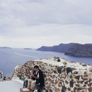 Gredmarie Colón Instagram - 🇬🇷 S A N T O R I N I 🧿 G R E E C E 

My fav pic w/ my fav person in my dream place. ❤️🙏🏻🥰

Soñaba con viajar a Santorini, Grecia📍
Era el destino número No.1 en mi bucket list ☑️. 

#memories #dreamdestination #magicalplace #santorini #greece #travelcouple #gredmariecolon #fyp #unforgettable