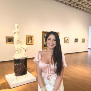Gredmarie Colón Instagram - ART 🖼️ DAY 🎨 

Celebren el amor EVERY❤️DAY 

#museum #orlando #art #love