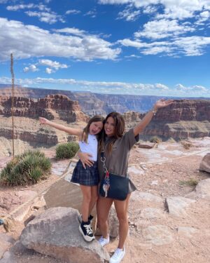 Gredmarie Colón Instagram - 🌵G R A N D  C A N Y O N 🏜️
•
•
#thegrandcanyon #arizona #roadtrip #tbt #familytrip