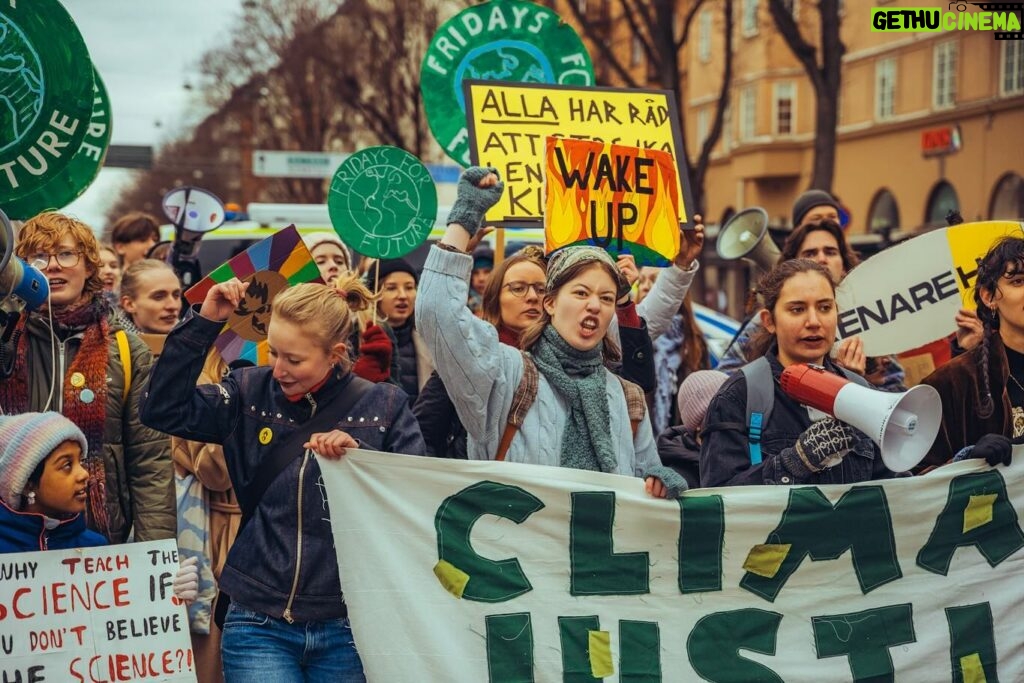 Greta Thunberg Instagram - Climate strike week 296. Today Stockholm took part in the global climate strike demanding #ClimateJusticeNow 🔥🌏✊ #FridaysForFuture #climatestrike #PeopleNotProfit #Klimaträttvisa #Stockholm @fridaysforfuture.stockholm 📸: @fridayphotos.se