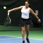 Hülya Avşar Instagram - 21. Yılında Hülya Avşar Cup Tenis Turnuvasına rekor katılım oldu. Ne mutlu bana. Muhteşem maçlar devam ediyor. Tabi beni elediler, hiç olmadı😂Hırslandım, her gün çalışacağım😂