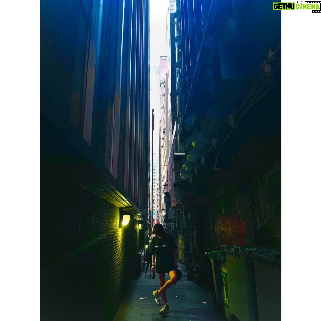 Ha Ji-won Instagram - 🪀🎾🥎
