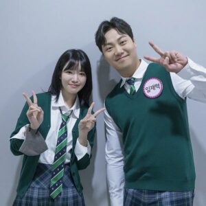 Ha Seung-lee Instagram - 아형고로 전학 간 효산고!
지금 PM 8시 40분 jtbc에서!
#아는형님