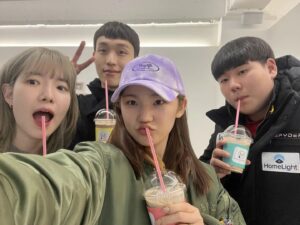 Ha Seung-lee Instagram - 양궁즈 브이로그📷
오늘 밤 6시! jwin entertainment 유투브 채널에서 공개됩니다아☺