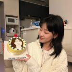 Ha Yoon-kyung Instagram - 🤎