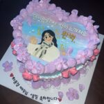 Ha Yoon-kyung Instagram – 생일 축하해 주신 모든 분들 고맙구 사랑해요🖤