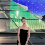 Ha Yoon-kyung Instagram - 좋은 사람들과 행복했던 부산🖤 #부산국제영화제 #딸에대하여 #BIFF #ConcerningMyDaughter