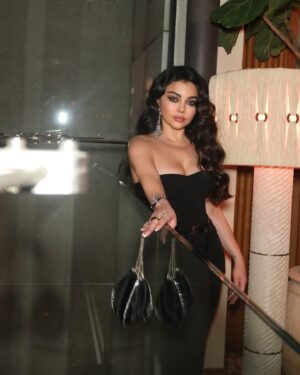 Haifa Wehbe Thumbnail - 552.8K Likes - Most Liked Instagram Photos