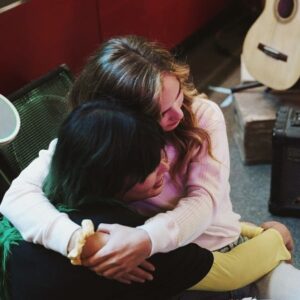 Haley Lu Richardson Instagram - I love hugs so much 🥺 and you can watch @unpregnantmovie tomorrow on @hbomax ! 🍇