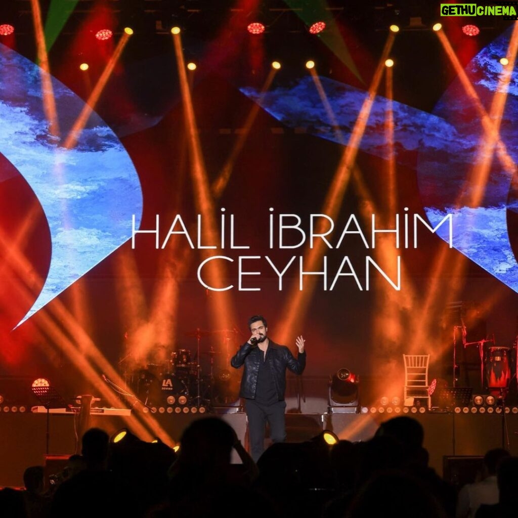 Halil İbrahim Ceyhan Instagram - Noah fest… 🙌🏼 @noahfest.tr @alisangunay @agyproduction 📸 ; @mustafakirazli Style; @gercekbitmez