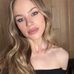 Halston Sage Instagram - Getting ready w @melissa.hernandez and @rena.calhoun 🎉