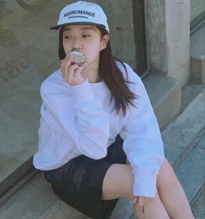 Ham Eun-jeong Thumbnail - 7.9K Likes - Top Liked Instagram Posts and Photos