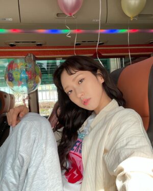 Han Ji-hyun Instagram - 생일축하해 🎂
