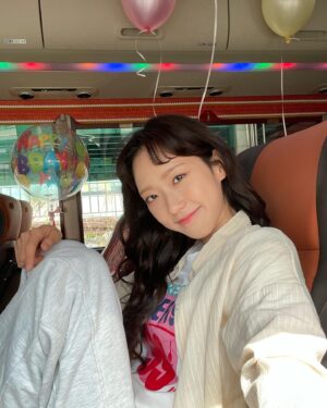 Han Ji-hyun Instagram - 생일축하해 🎂