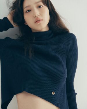Han Ji-hyun Instagram - 🥸 다들 잘 지내고있나요?