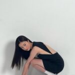 Han Seon-hwa Instagram - 은하. 지환 jtbc @cosmopolitankorea 🖤