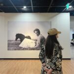 Han Seon-hwa Instagram - 1. 퇴근길 2. 탑골공원 진풍경 속 3. 한강좋아🤍🤍🤍 4. 🏌️‍♀️⛳️ 5. 소울푸드필동!또먹고싶🤤 6. 베르나르 뷔페. 감동 7. 제철음식🦀 8. 내싸랑꼼빠니아입고내싸랑퍼블릭비컨쓰고☀️💃 9. 행복했던숨이의미리생파또스승의날🤍 10.약수어느골목백반꿀주말🍯