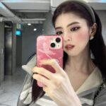 Han So-hee Instagram - ☺️🥰🦋 @dior