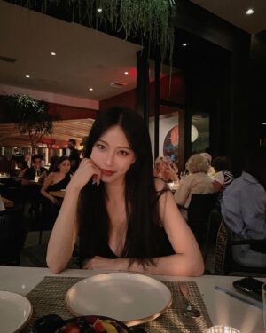 Han Ye-seul Instagram - ᶠᴬᴹᴵᴸᵞ  ᵀᴵᴹᴱ