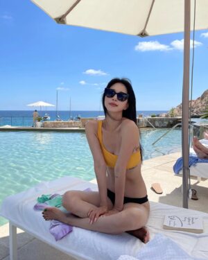 Han Ye-seul Instagram - ᴸᴵᵛᴱ  ᴵᴺ  ᵀᴴᴱ  ˢᵁᴺˢᴴᴵᴺᴱ
ˢᵂᴵᴹ  ᴵᴺ  ᵀᴴᴱ  ˢᴱᴬ
ᴰᴿᴵᴺᴷ  ᵀᴴᴱ  ᵂᴵᴸᴰ  ᴬᴵᴿ

(밀린 사진 올려요 ^^)
