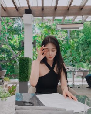 Han Ye-seul Instagram - ᴿᴵˢᴱ  ᴬᴺᴰ  ˢᴴᴵᴺᴱ ☀️