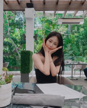 Han Ye-seul Instagram - ᴿᴵˢᴱ  ᴬᴺᴰ  ˢᴴᴵᴺᴱ ☀️