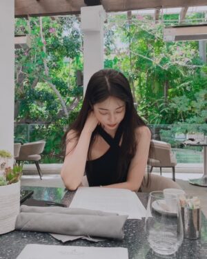 Han Ye-seul Instagram - ᴿᴵˢᴱ  ᴬᴺᴰ  ˢᴴᴵᴺᴱ ☀️