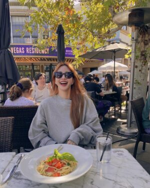 Han Ye-seul Instagram - ᶜᴬˢᵁᴬᴸ  ᴬᶠᵀᴱᴿᴺᴼᴼᴺ 😊