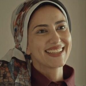 Hanan Motawie Instagram - خلصت حدوتة رضوى ..
خلصت بمشاكلها و حلوها و مرها و أيامها الصعبة خلصت و عرفتنا ان الزمن اللي احنا فيه دلوقتي لا تصدق اللي بتسمعه و لا حتى اللي بتشوفه و ان لولا محنتها كانت فضلت مكملة مع راجل سلبي و تديله من عمرها اكتر و مكانتش اكتشفت نفسها و لا قابلت الاحسن ، لازم تتعلمي من رضوى انك ما تسمحيش لحد يتخطى حدوده و لا تتجاهلي اللي بيتقال و لا تثقي في حد ثقة مفرطة 🤍