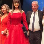 Hanan Motawie Instagram - تكريمي من مهرجان الاسكندريه امس يعتبر من اهم تكريمات بالنسبه لي،شكرا للمهرجان الغالي وشكرا للامير اباظه رئيس المهرجان ويارب دائما عند حسن ظنكوا🙏🏻❤️. Styled by @ihabeladly Dress by @nourfathallah Jewelry @bijoux.jewelry.eg Mua @monaesmailmakeup Hairstyle @mostfadahab