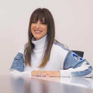 Hanan Motawie Instagram - كلما تقدمنا في العمر ضعف البصر.. وإتضحت الصوره 🌹