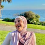 Hanan Turk Instagram - ويشرق علينا الصباح بنسماته الجميلة ... وامنياتنا ان يمنحنا المولى عز وجل الرضا والعافية .. صباحكم رضا وسعادة 🌺