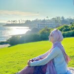 Hanan Turk Instagram - أحياناً نتساءل عن سر القبول والمحبة لشخص ما فتأتي الإجابة في الآية ٩٦ من سورة مريم إِنَّ الَّذِينَ آمَنُوا وَعَمِلُوا الصَّالِحَاتِ سَيَجْعَلُ لَهُمُ الرَّحْمَٰنُ وُدًّا فهناك أشخاص يستوطنون القلب رغم قلة اللقاء... فاللهم اكتب لنا محبة في السماء وقبولا في الأرض...🙌