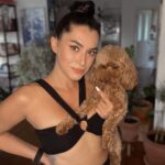 Hande Doğandemir Instagram - in my jungle 💚🍀 sürpriz sonlu :)